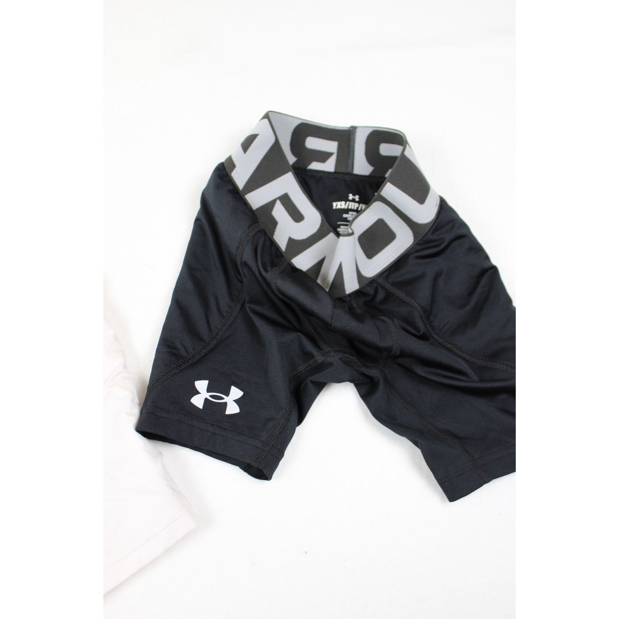 Under Armour Youth Compression Shorts Lot Of 2 Black & White Fitted YXS Boys