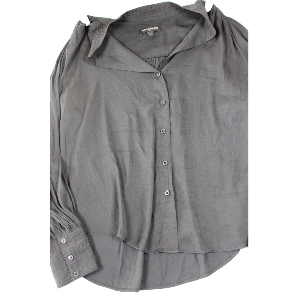 Banana Republic Womens Gray Button-Down Shirt With Pleated Sleeves Size M Soft Lightweight Fabric Casual Chic Style