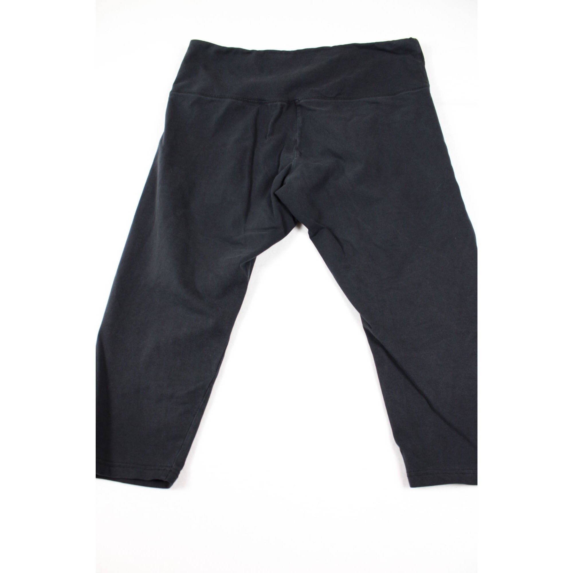 Capri-Length Black Leggings With High Waistband Size L