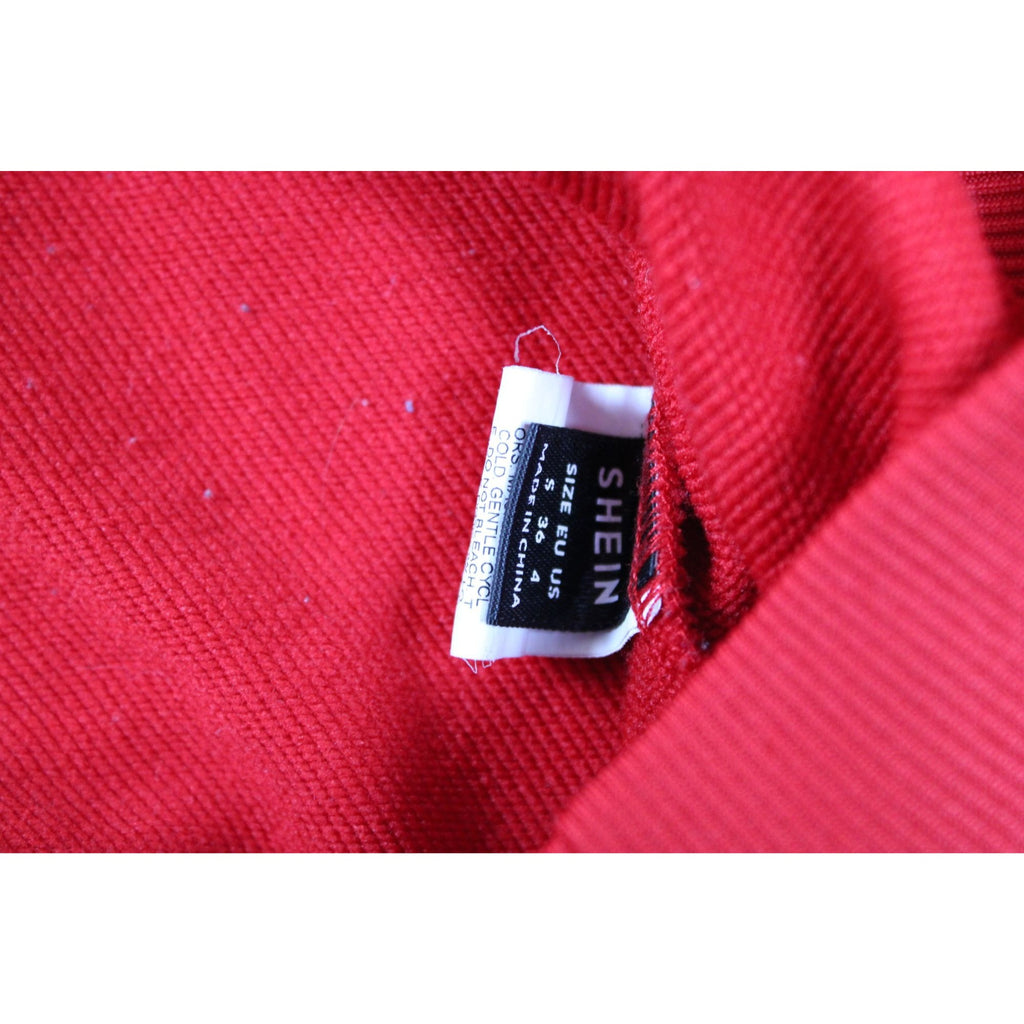 Red Spiderweb Graphic Sweatshirt With Raw Cut Neckline & Long Sleeves