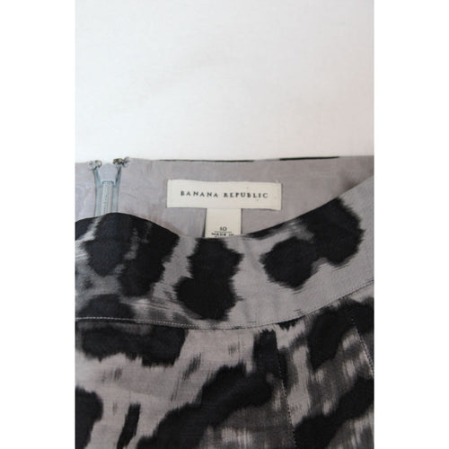 Banana Republic Gray & Black Animal Print Pencil Skirt Size 10 Rear Zip Closure