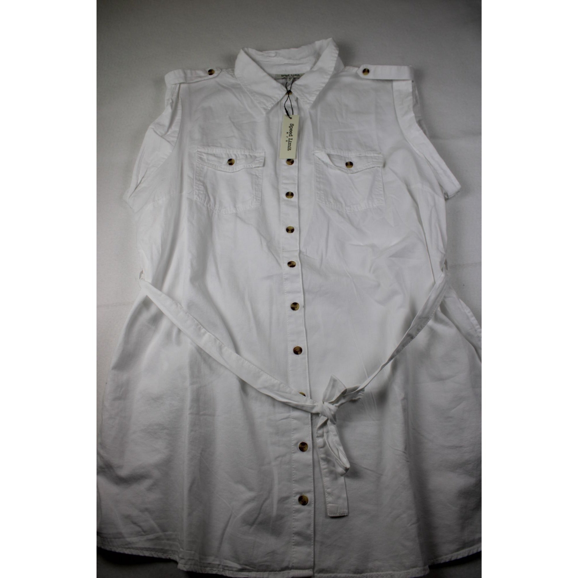 NWT Speed Limit White Sleeveless Belted Shirt — Plus 3X, Utility