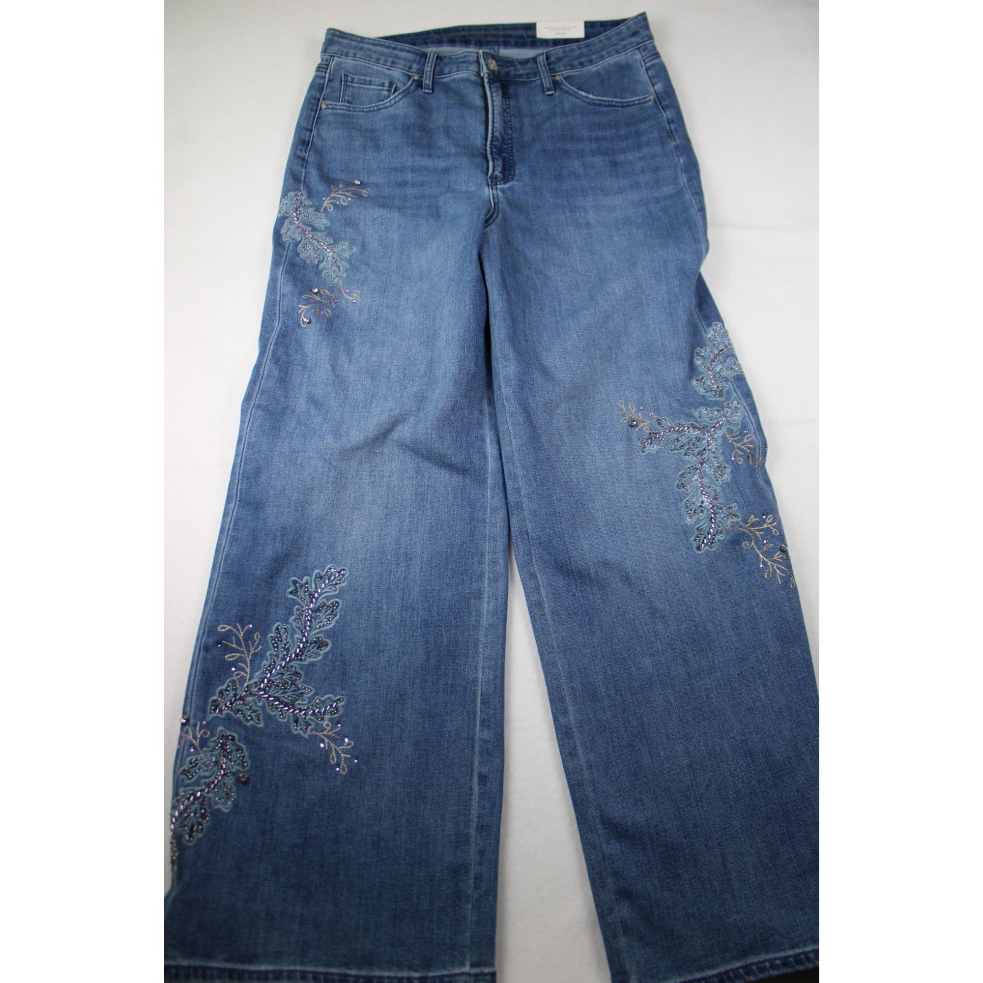 NWT Chico’s So Slimming High Rise Wide Leg Jeans Floral Embroidered Beaded Denim Size 2R US 12