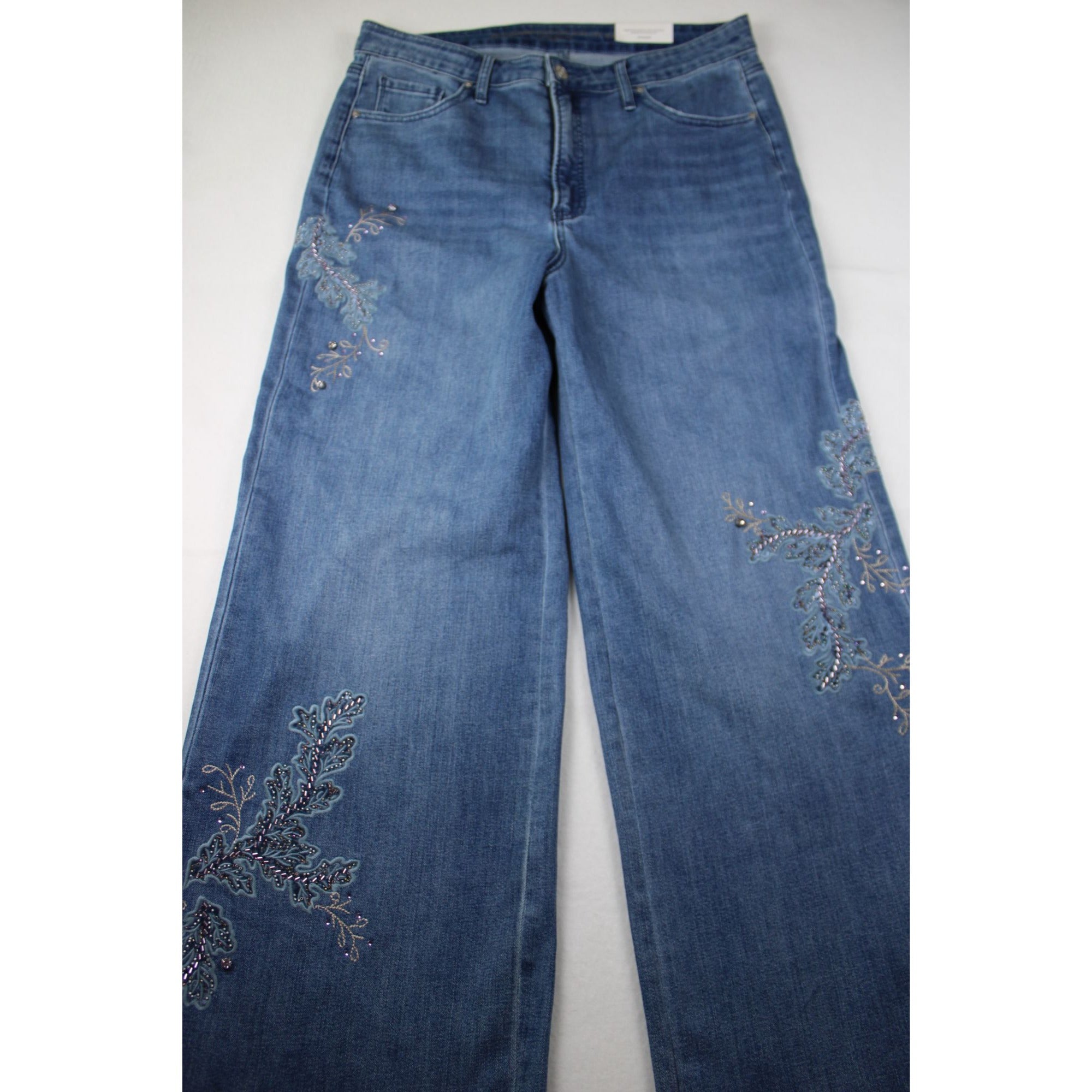 NWT Chico’s So Slimming High Rise Wide Leg Jeans Floral Embroidered Beaded Denim Size 2R US 12